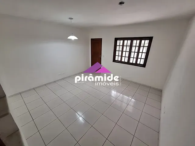 Casa com 108m² 2 quartos e 2 banheiros, à venda, no bairro Jardim Primavera em Caraguatatuba