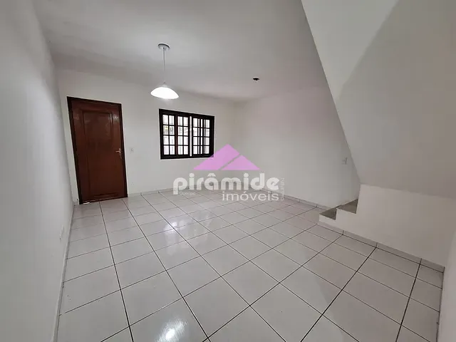 Casa com 108m² 2 quartos e 2 banheiros, à venda, no bairro Jardim Primavera em Caraguatatuba