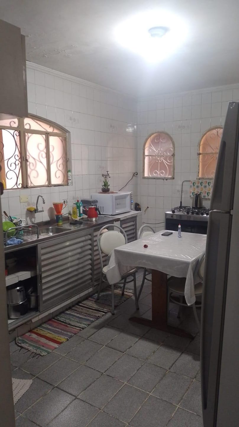 Casa à venda com 3 quartos, 148m² - Foto 4