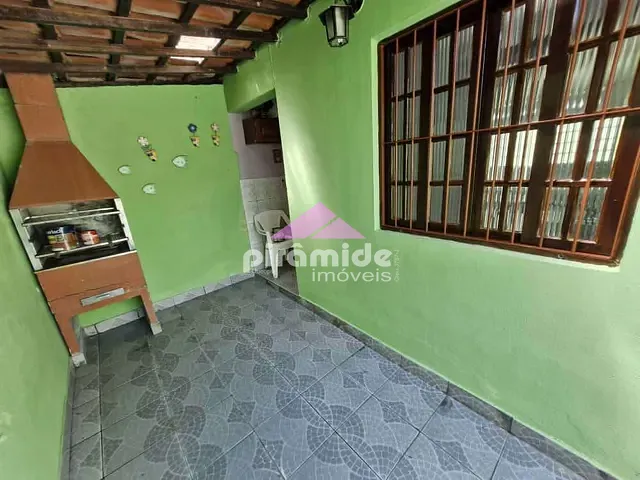 Casa com 109m² 2 quartos e 2 banheiros, à venda, no bairro Martin de Sá em Caraguatatuba