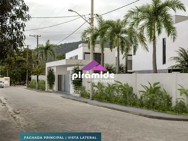 Casa com 200m² 4 quartos e 4 banheiros, à venda, no bairro Tabatinga em Caraguatatuba