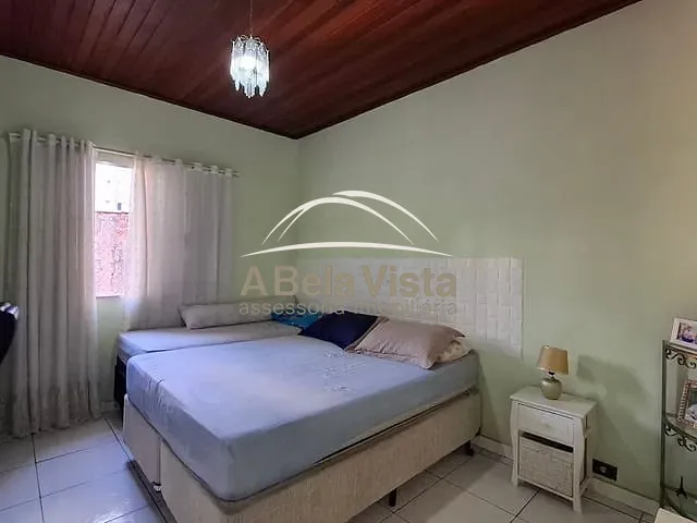 Casa com 210m² 4 quartos e 2 banheiros, à venda, no bairro Centro em Osasco