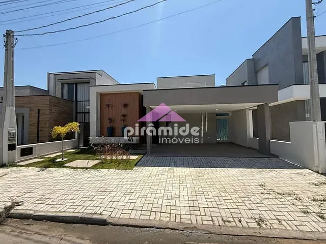 Casa com 300m² 3 quartos e 3 banheiros, à venda, no bairro Taubaté em Tremembé