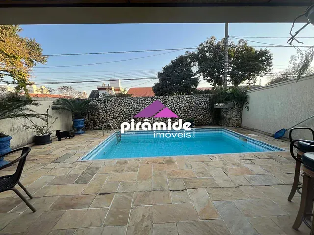 Casa 3 quartos e 4 banheiros, à venda, no bairro Jardim Esplanada em São José dos Campos