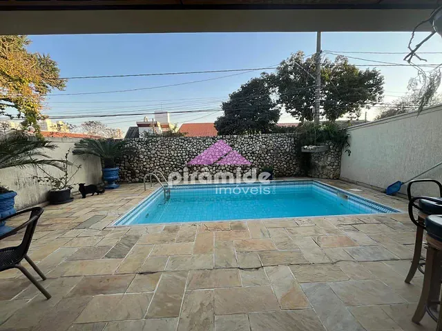 Casa 3 quartos e 4 banheiros, à venda, no bairro Jardim Esplanada em São José dos Campos
