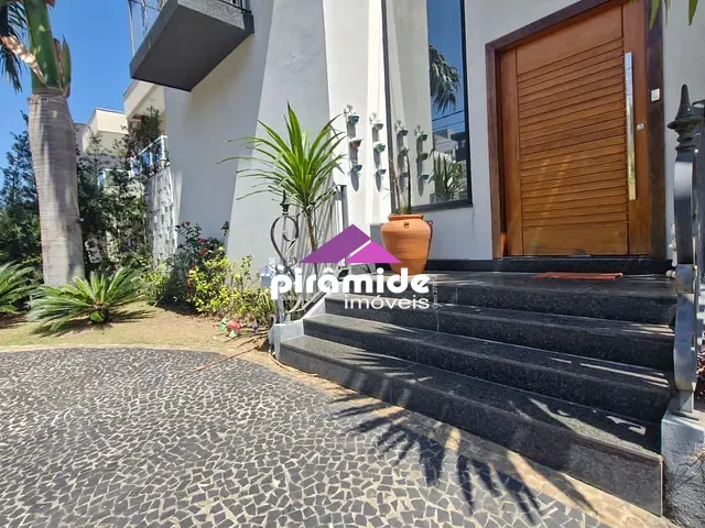 Casa com 450m² 5 quartos e 8 banheiros, à venda, no bairro Urbanova em São José dos Campos