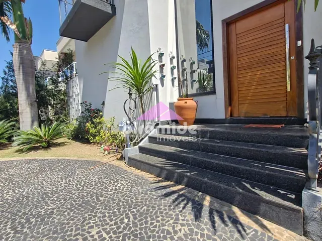 Casa com 450m² 5 quartos e 8 banheiros, à venda, no bairro Urbanova em São José dos Campos