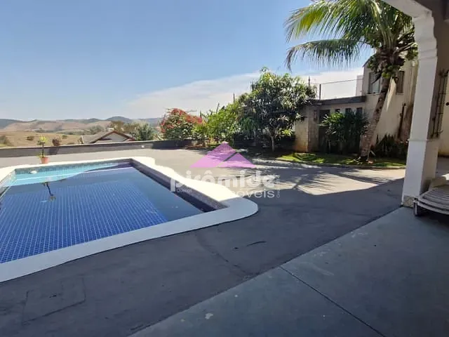 Casa com 450m² 5 quartos e 8 banheiros, à venda, no bairro Urbanova em São José dos Campos