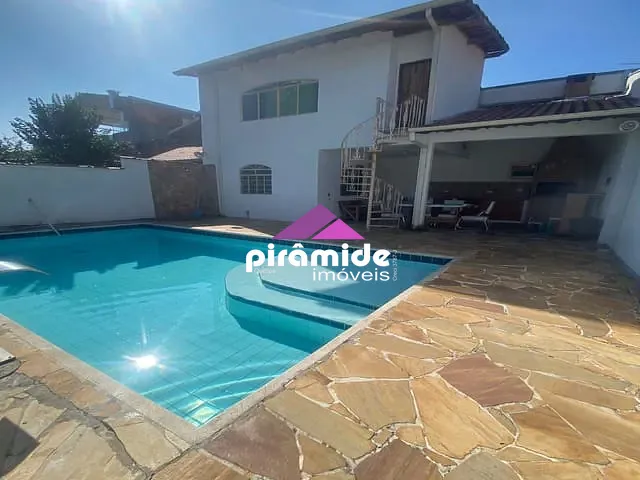 Casa com 394m² 5 quartos e 3 banheiros, à venda, no bairro Bosque dos Eucaliptos em São José dos Campos
