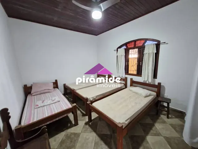 Casa com 598m² 4 quartos e 5 banheiros, à venda, no bairro Massaguaçu em Caraguatatuba