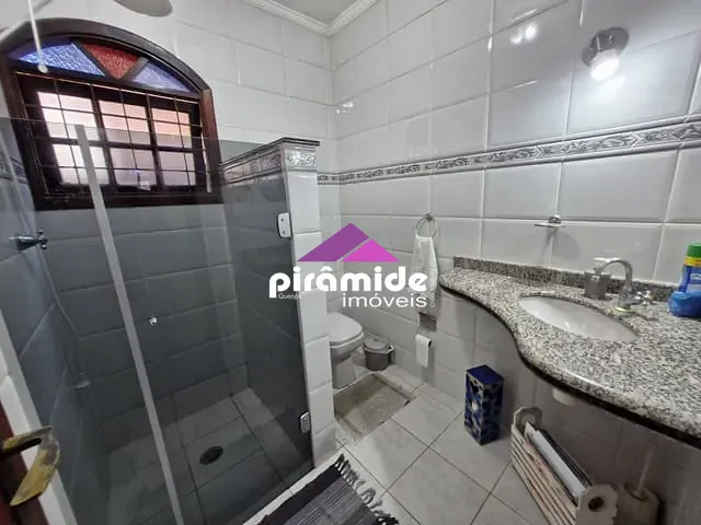 Casa com 598m² 4 quartos e 5 banheiros, à venda, no bairro Massaguaçu em Caraguatatuba