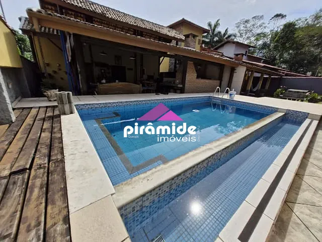 Casa com 598m² 4 quartos e 5 banheiros, à venda, no bairro Massaguaçu em Caraguatatuba
