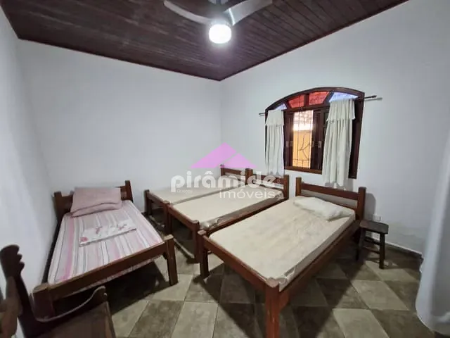 Casa com 598m² 4 quartos e 5 banheiros, à venda, no bairro Massaguaçu em Caraguatatuba