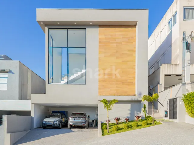 Casa com 500m² 3 quartos e 4 banheiros, à venda, no bairro Alphaville em Santana de Parnaíba
