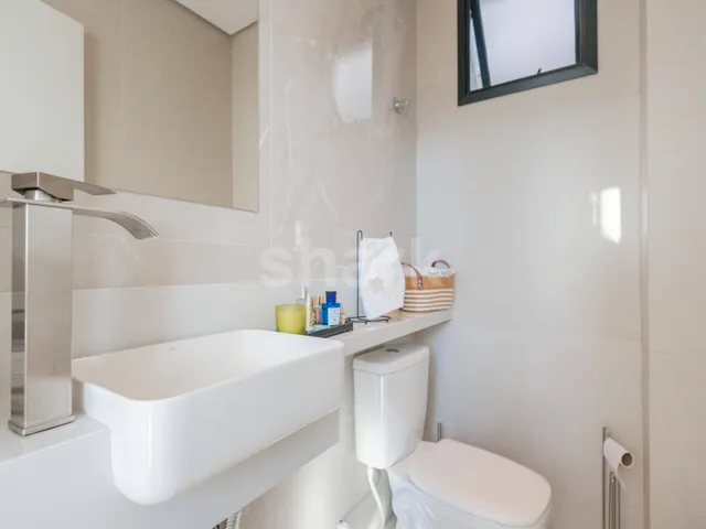 Casa com 500m² 3 quartos e 4 banheiros, à venda, no bairro Alphaville em Santana de Parnaíba