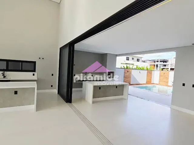 Casa 4 quartos e 4 banheiros, à venda, no bairro Urbanova em São José dos Campos
