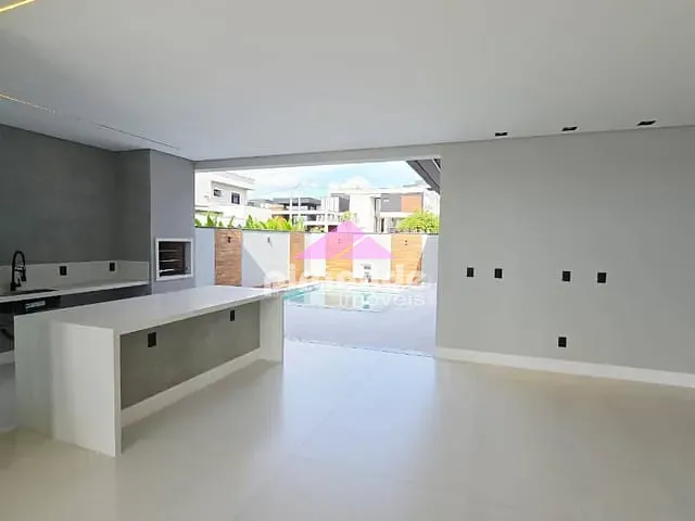 Casa 4 quartos e 4 banheiros, à venda, no bairro Urbanova em São José dos Campos