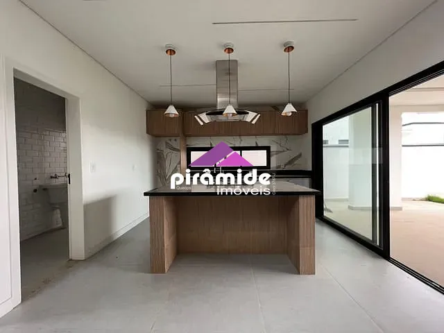 Casa 3 quartos e 3 banheiros, à venda, no bairro Residencial Colinas em Caçapava