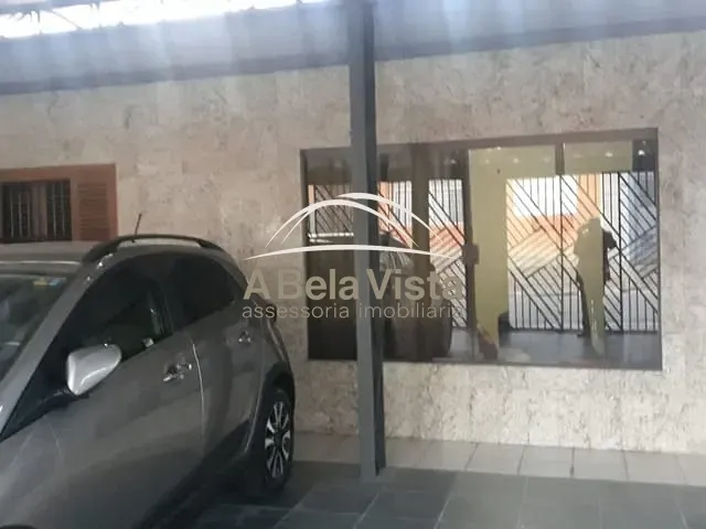 Casa com 250m² 3 quartos e 3 banheiros, à venda, no bairro Cipava em Osasco