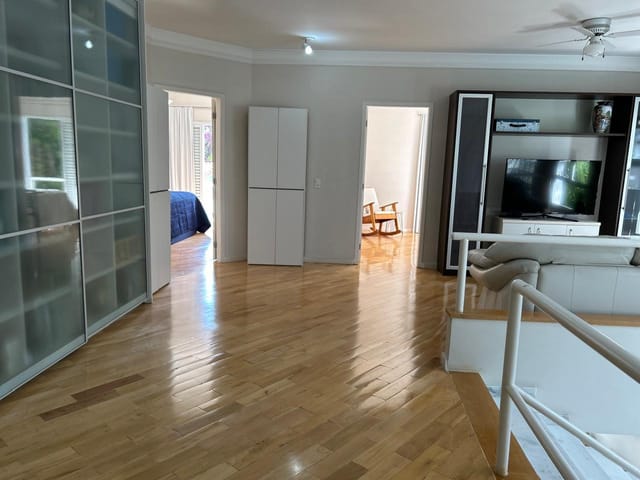 Casa com 300m² 4 quartos e 5 banheiros, à venda, no bairro Alphaville em Santana de Parnaíba