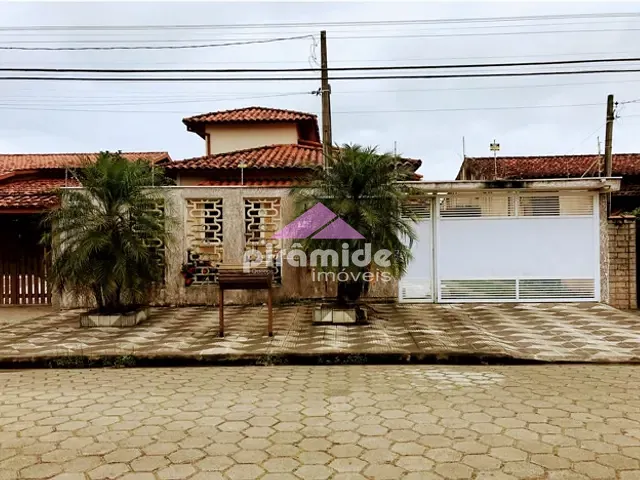Casa com 360m² 3 quartos e 3 banheiros, à venda, no bairro Jardim Britânia em Caraguatatuba