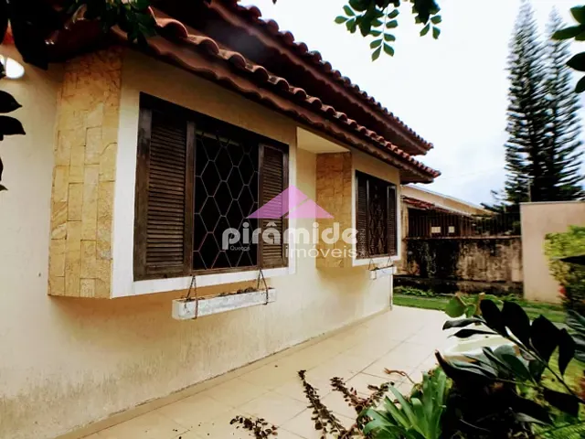 Casa com 360m² 3 quartos e 3 banheiros, à venda, no bairro Jardim Britânia em Caraguatatuba