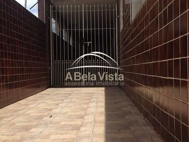 Casa 3 quartos e 1 banheiro, à venda, no bairro Jardim Carapicuíba em Carapicuíba
