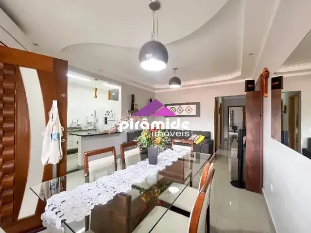 Casa com 317m² 2 quartos e 3 banheiros, à venda, no bairro Jardim Torrão de Ouro em São José dos Campos