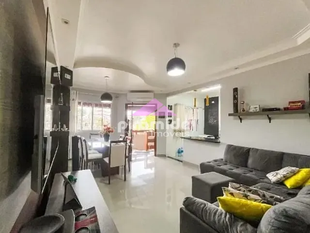 Casa com 317m² 2 quartos e 3 banheiros, à venda, no bairro Jardim Torrão de Ouro em São José dos Campos