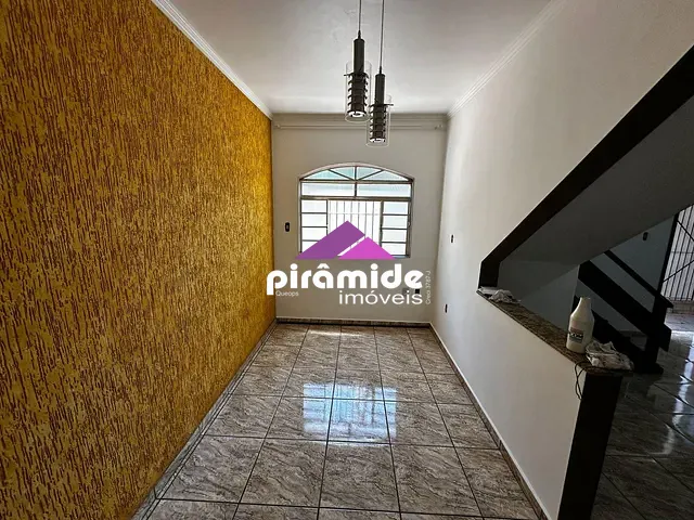 Casa com 125m² 3 quartos e 2 banheiros, à venda, no bairro Vila Tesouro em São José dos Campos