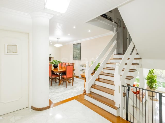 Casa com 510m² 4 quartos e 7 banheiros, à venda, no bairro Alphaville em Santana de Parnaíba