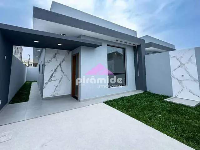 Casa com 61m² 2 quartos e 1 banheiro, à venda, no bairro Balneário dos Golfinhos em Caraguatatuba