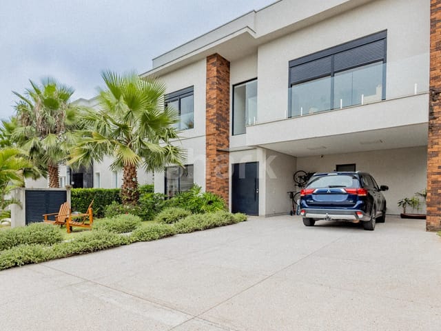 Casa com 450m² 4 quartos e 7 banheiros, à venda, no bairro Tamboré em Santana de Parnaíba