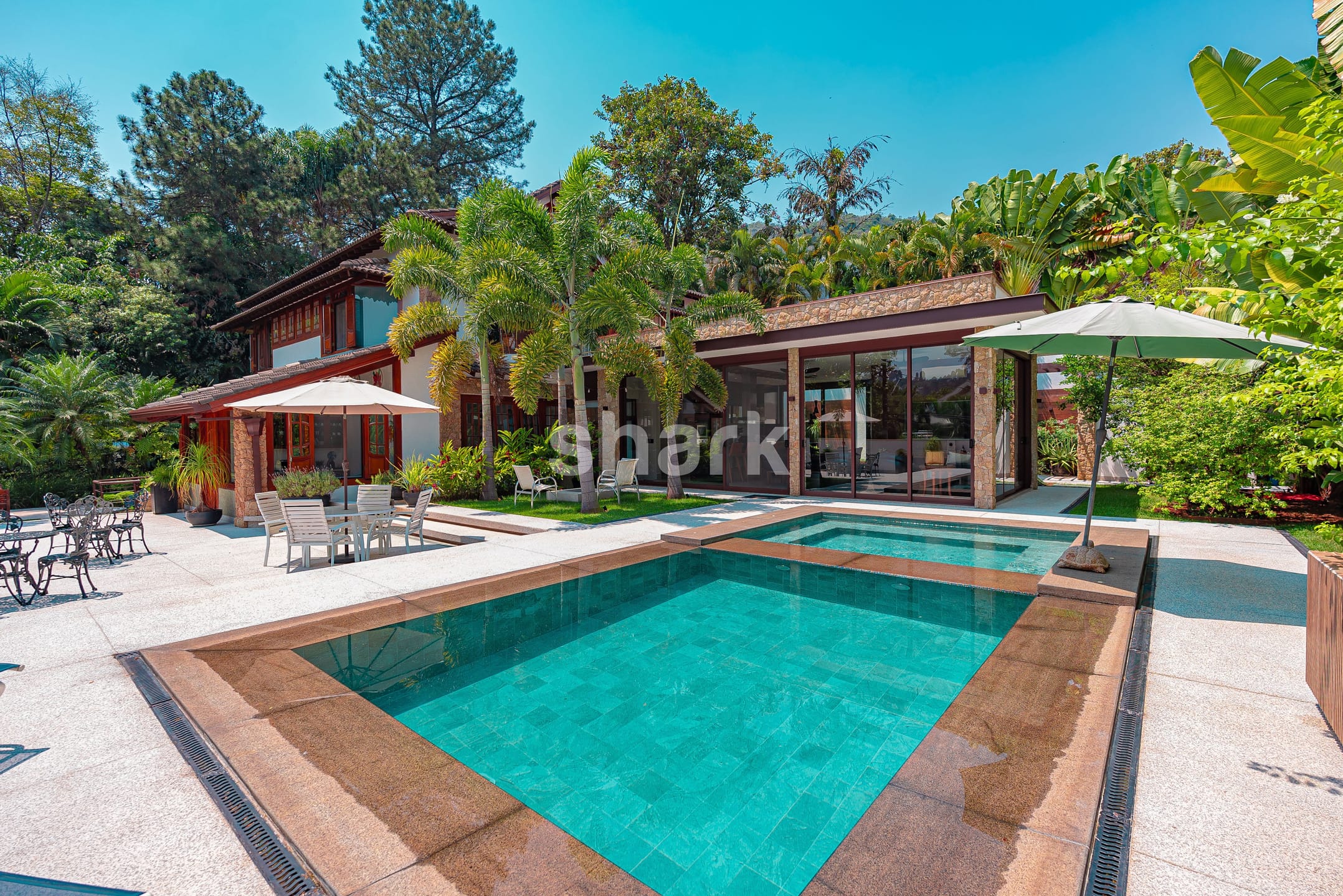 Casa em Alphaville — foto 1