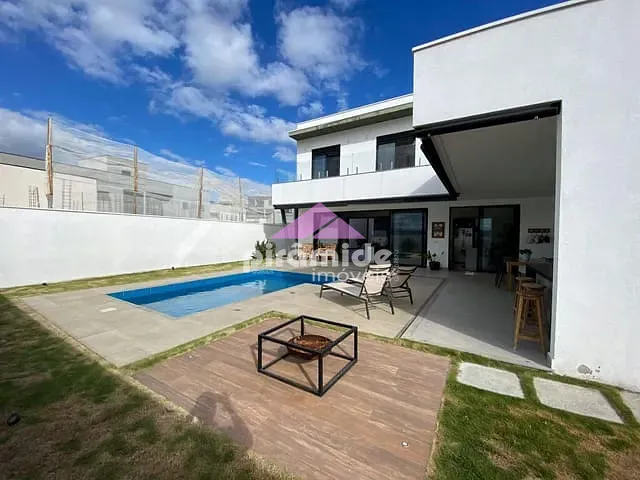 Casa com 506m² 4 quartos e 5 banheiros, à venda ou para alugar, no bairro Urbanova em São José dos Campos