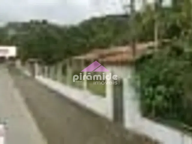 Casa com 979m² 3 quartos e 3 banheiros, à venda, no bairro Barra Seca em Ubatuba