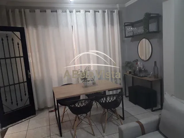 Casa 3 quartos e 1 banheiro, à venda, no bairro I.A.P.I. em Osasco