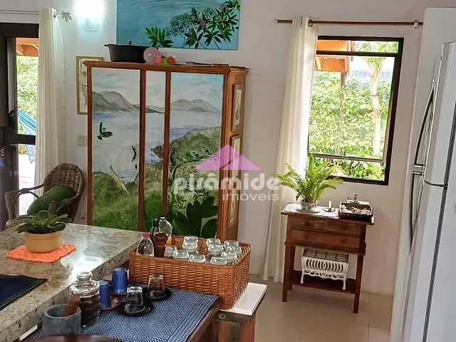 Casa com 450m² 1 quarto e 2 banheiros, à venda, no bairro Praia Dura em Ubatuba