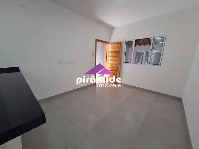 Casa com 150m² 2 quartos e 2 banheiros, à venda, no bairro Jaraguá em Caraguatatuba