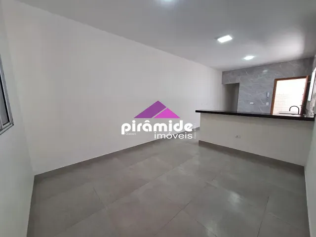 Casa com 150m² 2 quartos e 2 banheiros, à venda, no bairro Jaraguá em Caraguatatuba