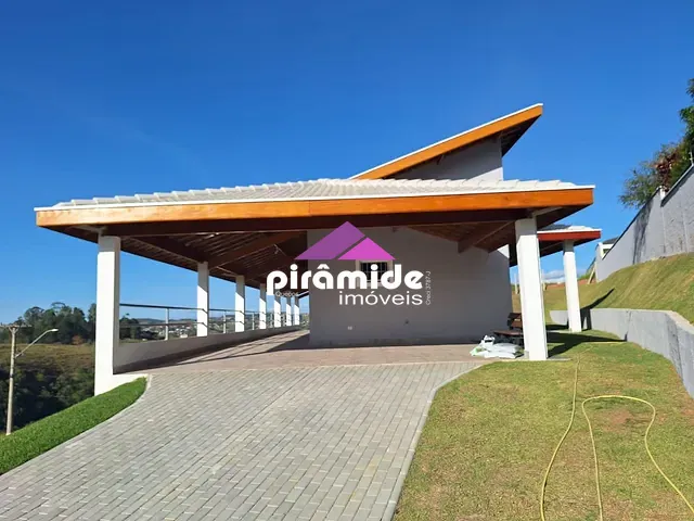 Casa 3 quartos e 3 banheiros, à venda, no bairro Condomínio Residencial Mantiqueira em São José dos Campos