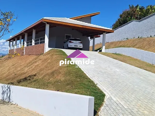 Casa 3 quartos e 3 banheiros, à venda, no bairro Condomínio Residencial Mantiqueira em São José dos Campos