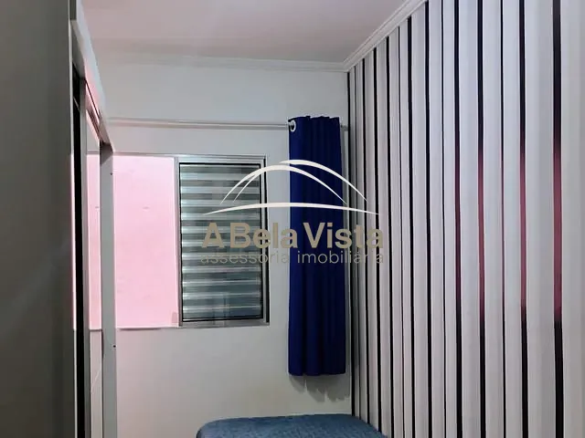 Casa com 174m² 6 quartos e 3 banheiros, à venda, no bairro Jardim Roberto em Osasco