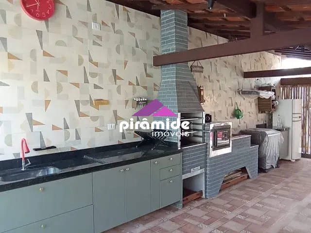 Casa com 380m² 3 quartos e 3 banheiros, à venda, no bairro Urbanova em São José dos Campos