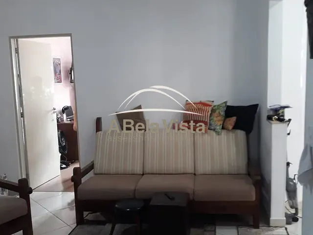 Casa com 250m² 2 quartos e 1 banheiro, à venda, no bairro Umuarama em Osasco