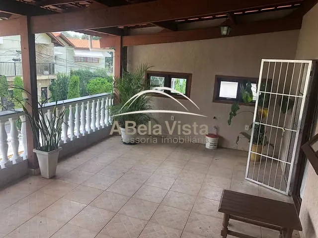 Casa 3 quartos e 1 banheiro, à venda, no bairro Bela Vista em Osasco