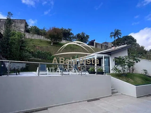 Casa 4 quartos e 6 banheiros, à venda, no bairro Nova Higienópolis em Jandira