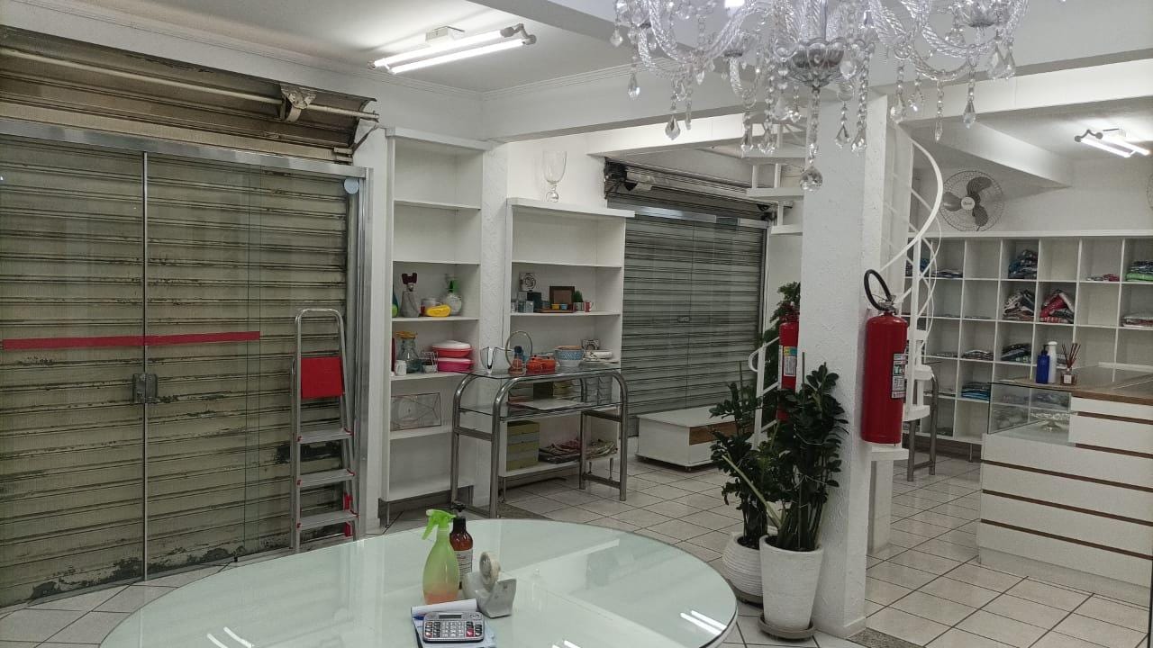 Casa, 1 quarto, 300 m² - Foto 35