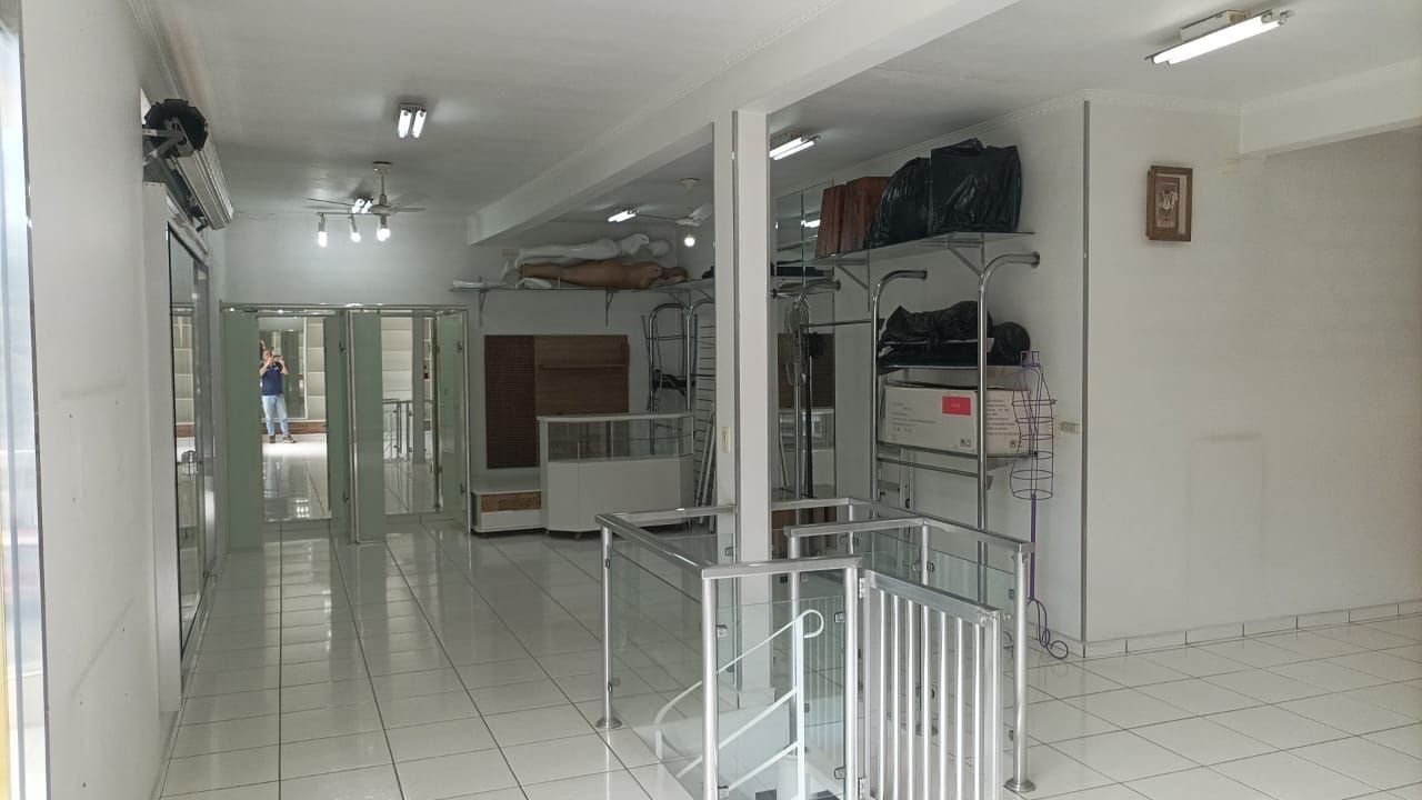 Casa, 1 quarto, 300 m² - Foto 36