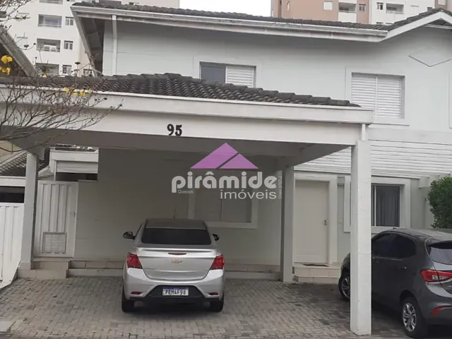 Casa 4 quartos e 2 banheiros, à venda, no bairro Loteamento Villa Branca em Rua Walter Durst